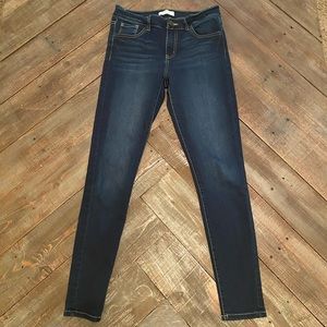 KanCan Signature Mid-Rise Skinny Stretch Jeans